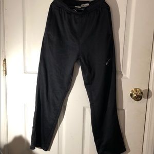 Boys Nike Thermafit sweatpants